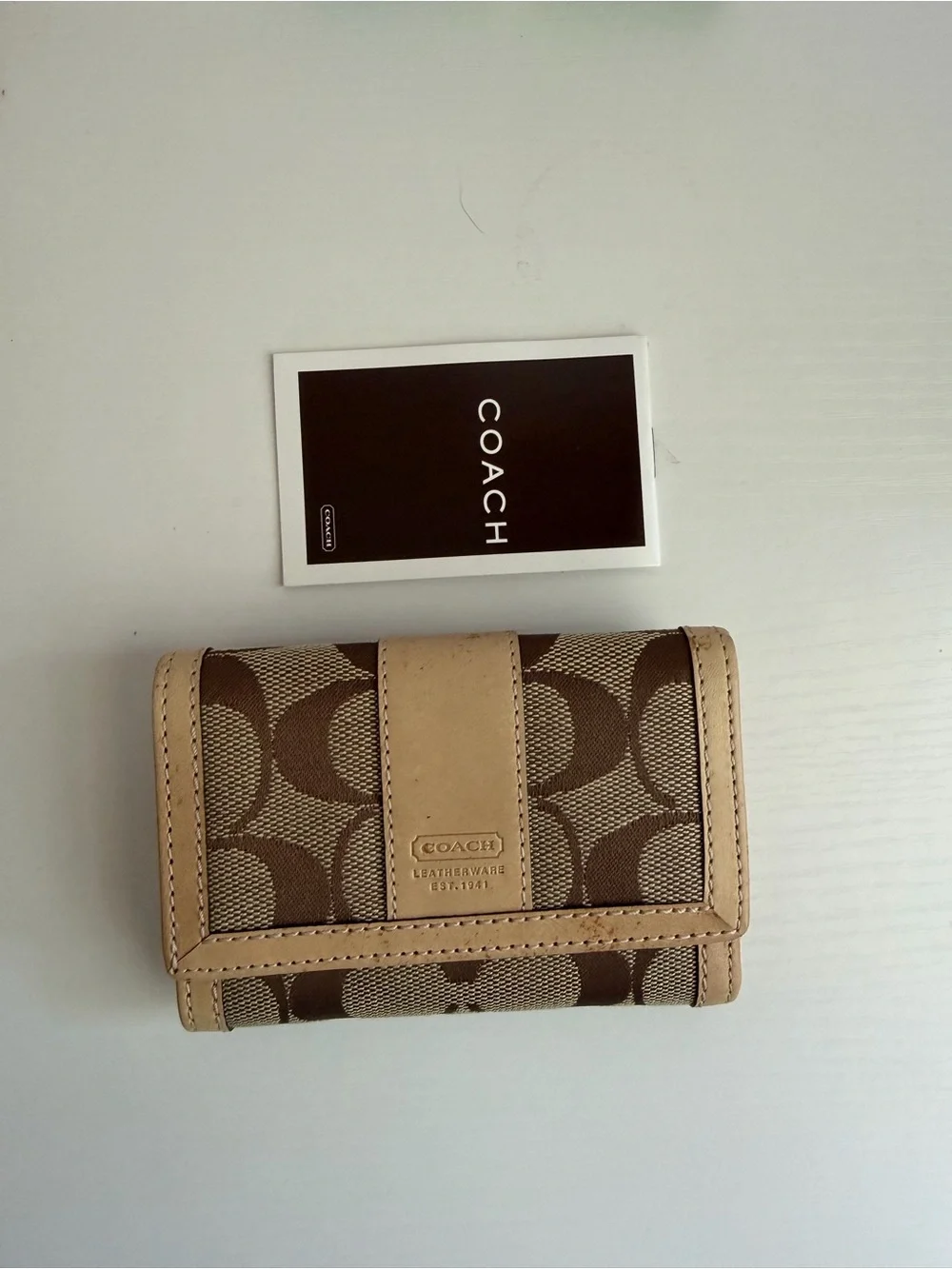 Coach Signature Canvas Trifold Card Holder in Brown and Tan